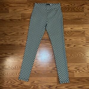 Tommy Hilfiger Geometric Woven Pants, size 2, black white